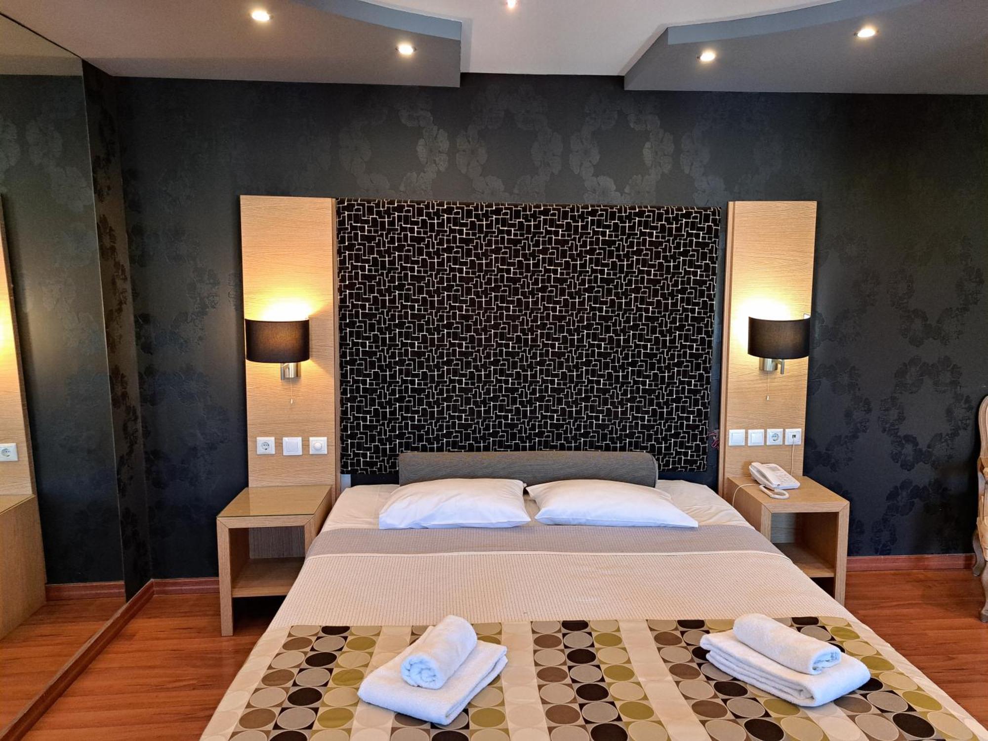 Nefeli Hotel Alimos Eksteriør billede