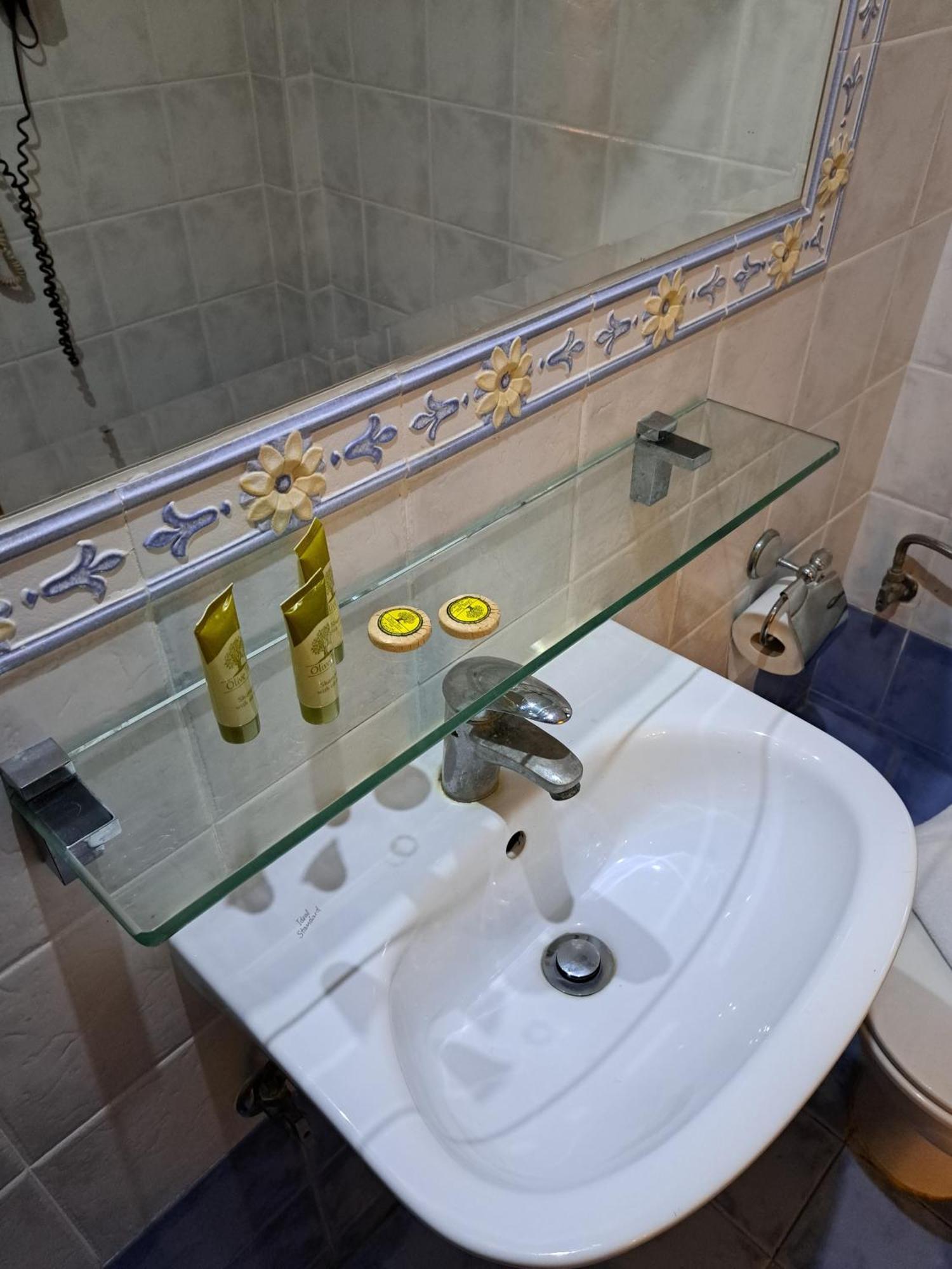 Nefeli Hotel Alimos Eksteriør billede